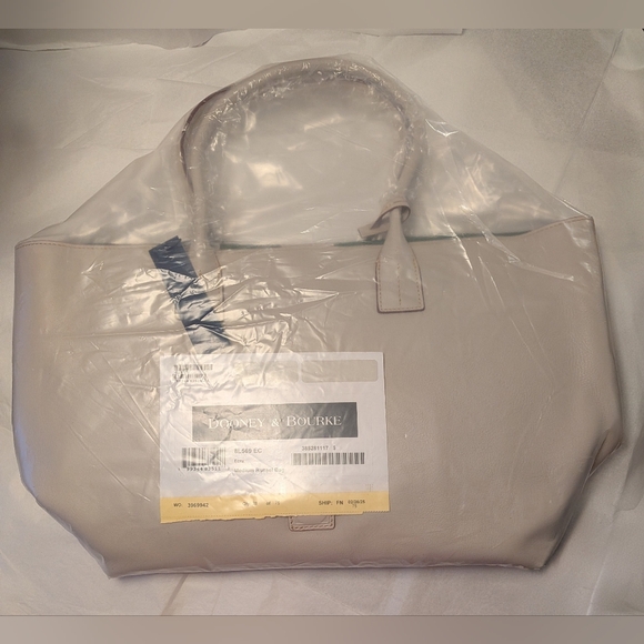 Dooney & Bourke Medium Russel Florentine Leather Tote in ECRU  - NWT - Picture 6 of 8